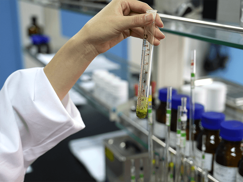 Commercial bulk matcha ingredient formats for manufacturing and co-packing